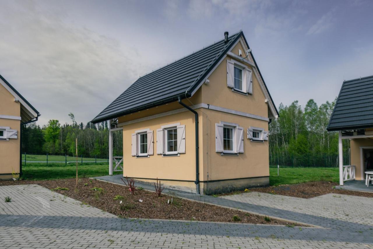 Country Club Zywiec Hotel I Domki Caloroczne Exterior photo